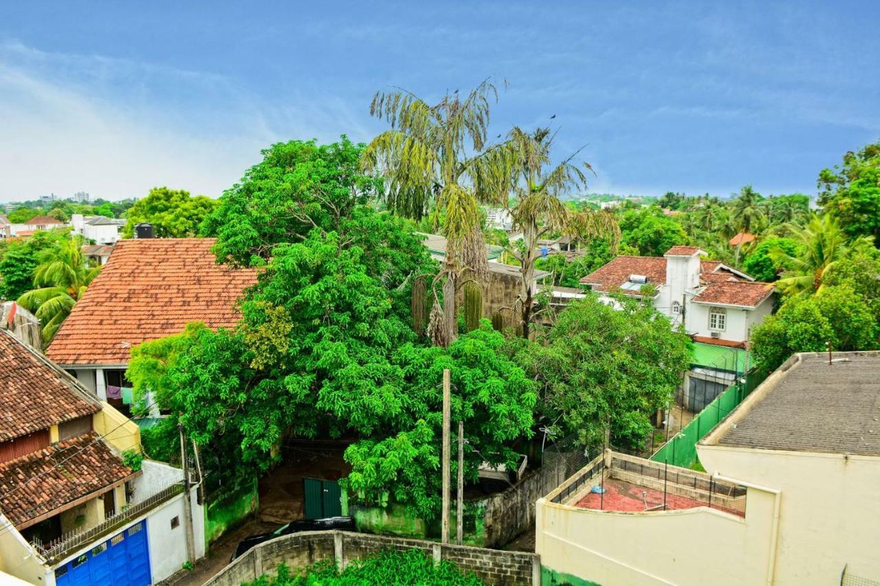 Furnished Apartment At Colombo Suburbs Nawala Rajagiriya Exterior foto